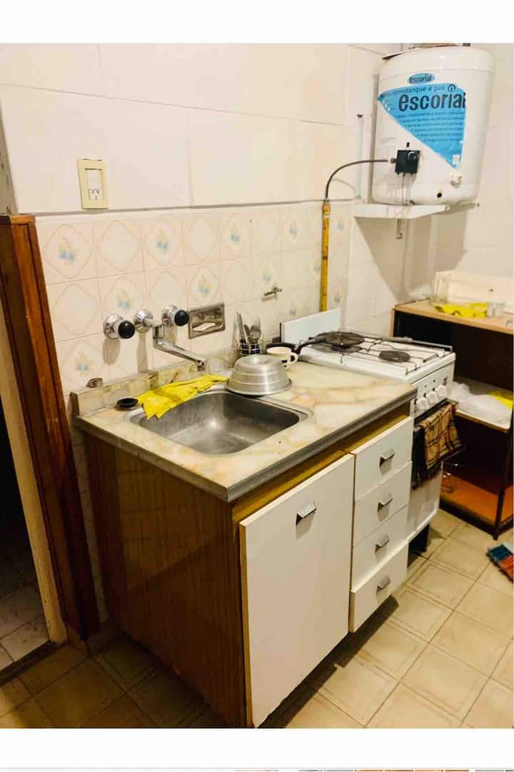 Quarto privativo em apartamento em Vélez Sarsfield