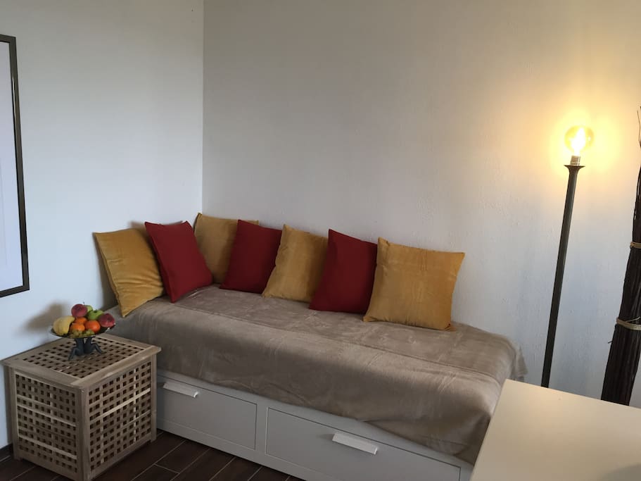 Schlafsofa für zwei Personen 1,60 x 2,00 m