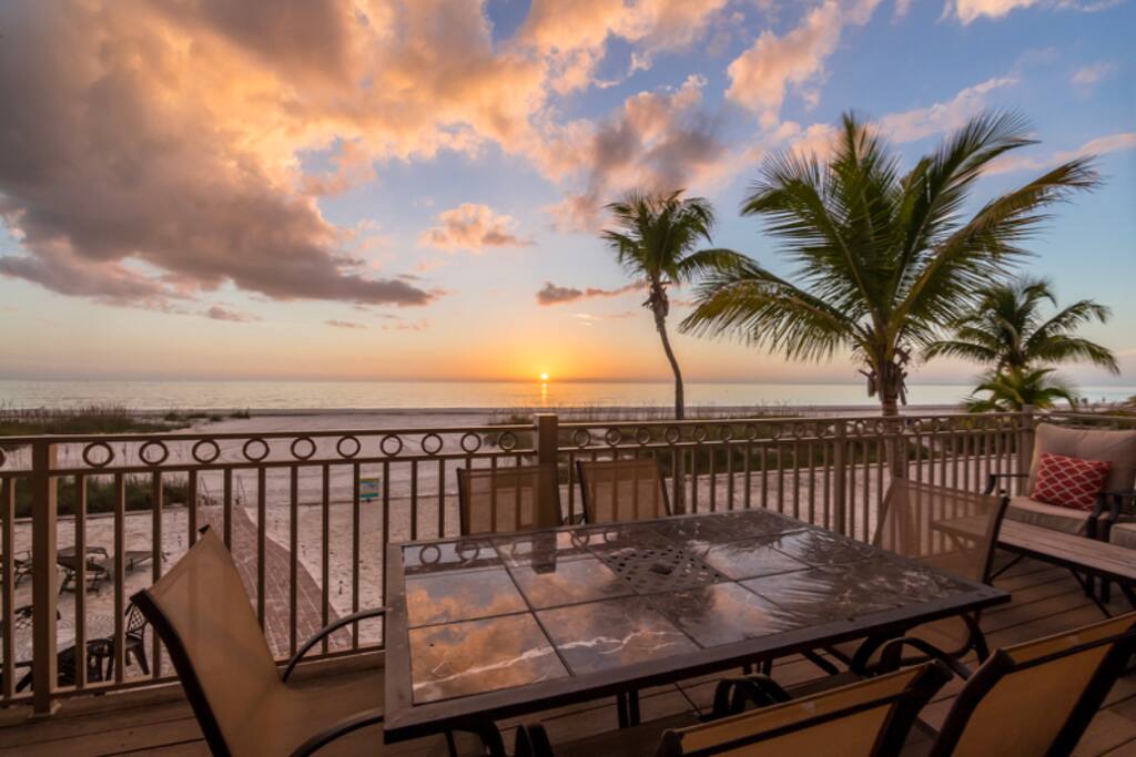 Top 100 Airbnb Rentals 2017 in Fort Myers Beach, Florida