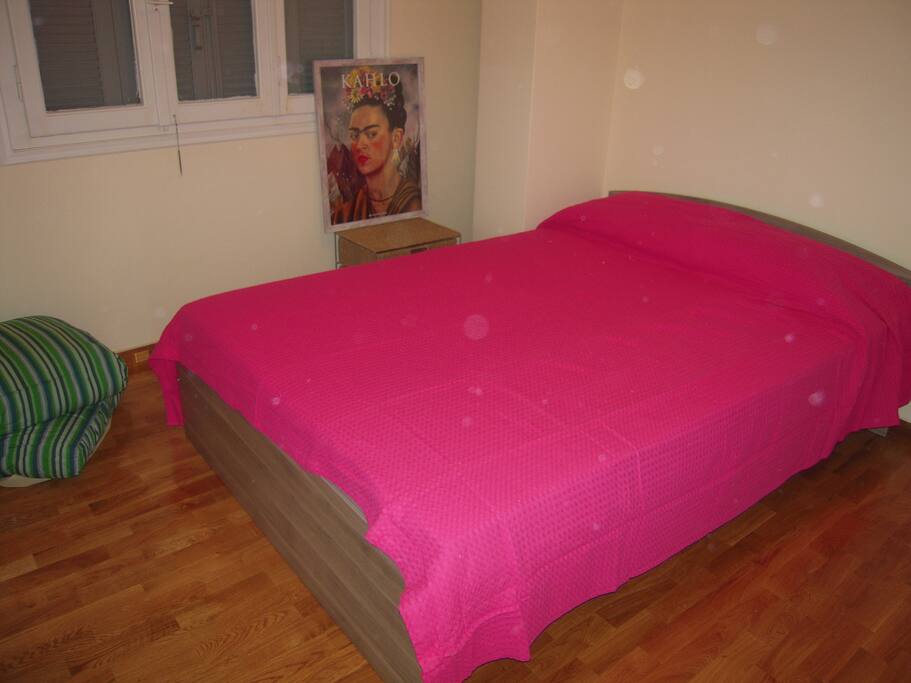 double bed 140x200