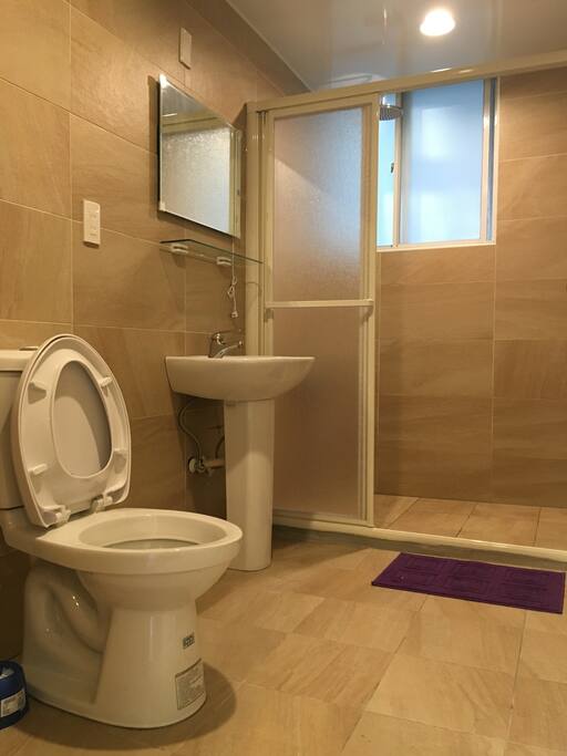 Shared bathroom 1