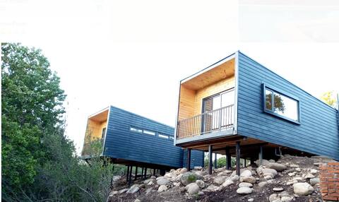 Quillay refuge, swimming pool, river and fishing.