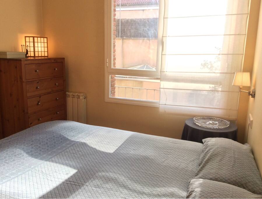 Habitación luminosa para tu disfrute