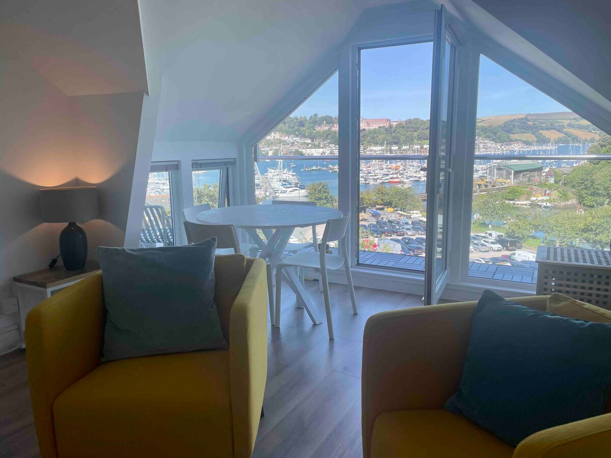 Propriété Airbnb réussie: THE LOFT - Amazing View! Parking! Perfect location à Kingswear