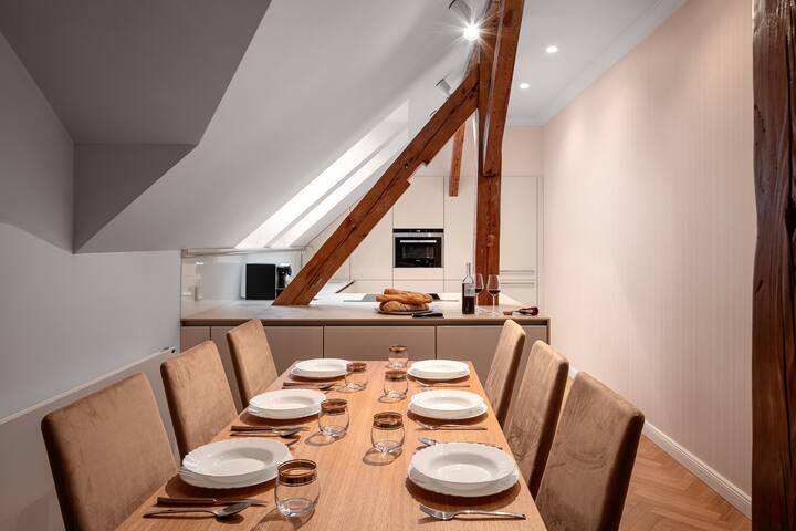 Revolucni Apartments Old Town Three-Bedroom gallery image 4