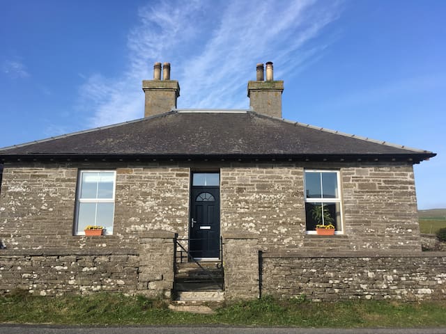 Airbnb Evie Holiday Rentals Places To Stay Scotland