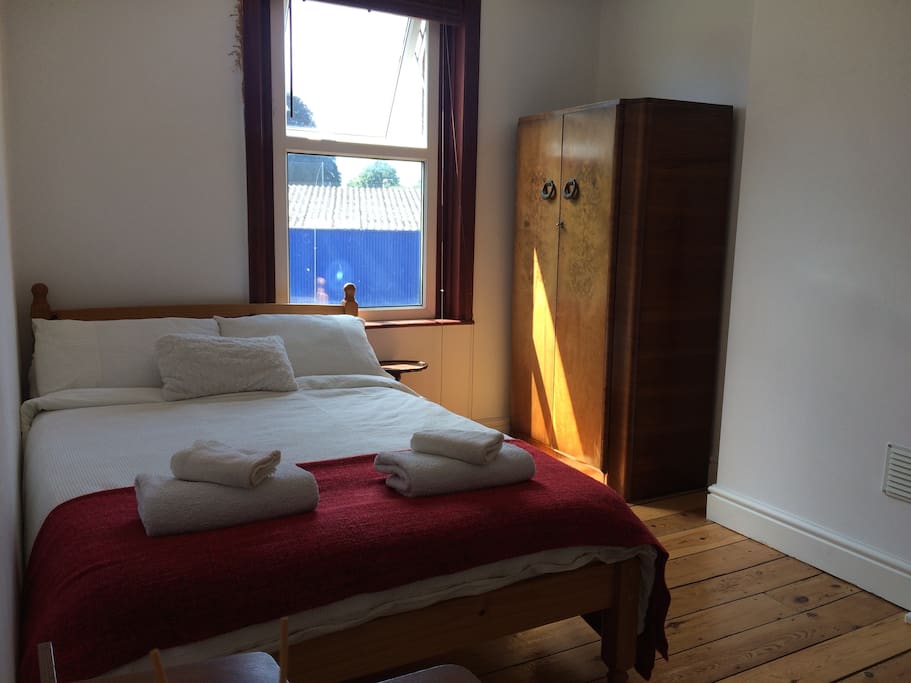 Fresh Linen & Towels