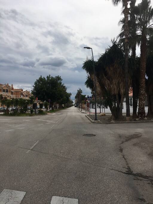 Paseo desde la casa a la playa