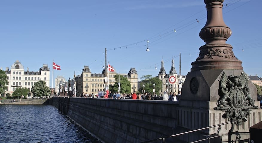 150 m2 cityflat in latin-quarter