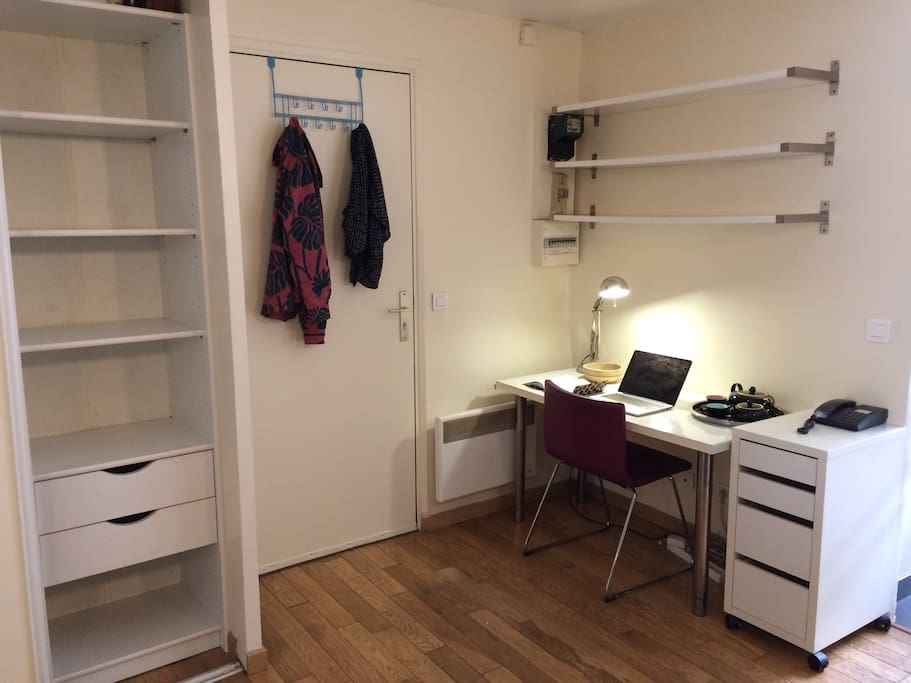 Double closet (wardrobe with hangers not shown on the left) + desk with heater, French phone and wifi!