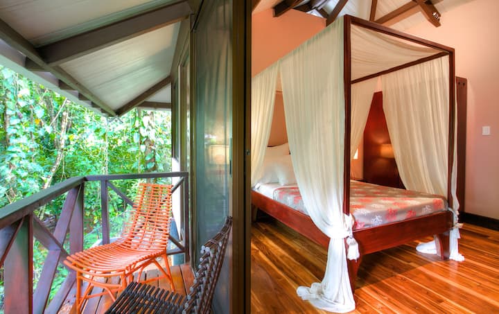 Villa Ginger. Habitación "Red Corrals".