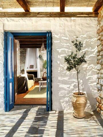 Villa Artemis | Paros Island gallery image 2