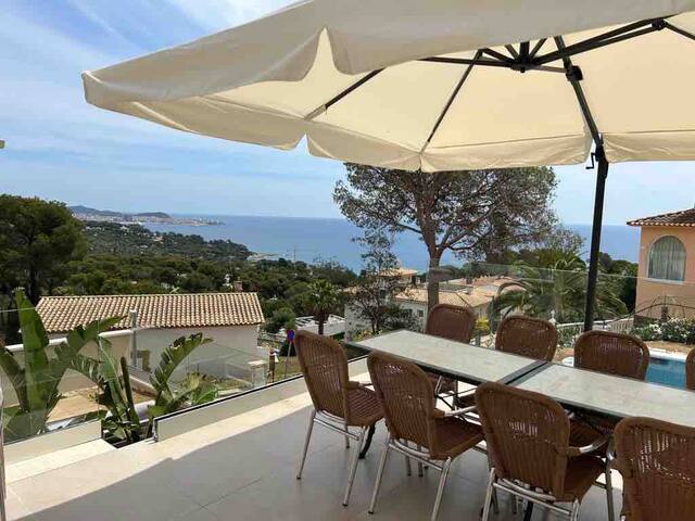 Villa vue sur mer spectaculaire gallery image 2