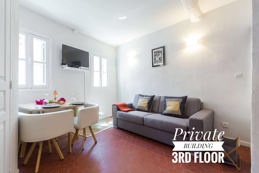 3RD FLOOR / 3IEME ETAGE