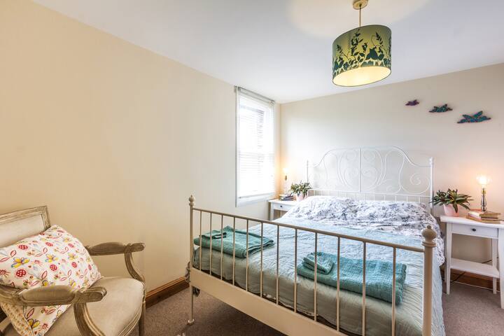 Cottage In The Heart Of Whitstable Houses For Rent In Whitstable