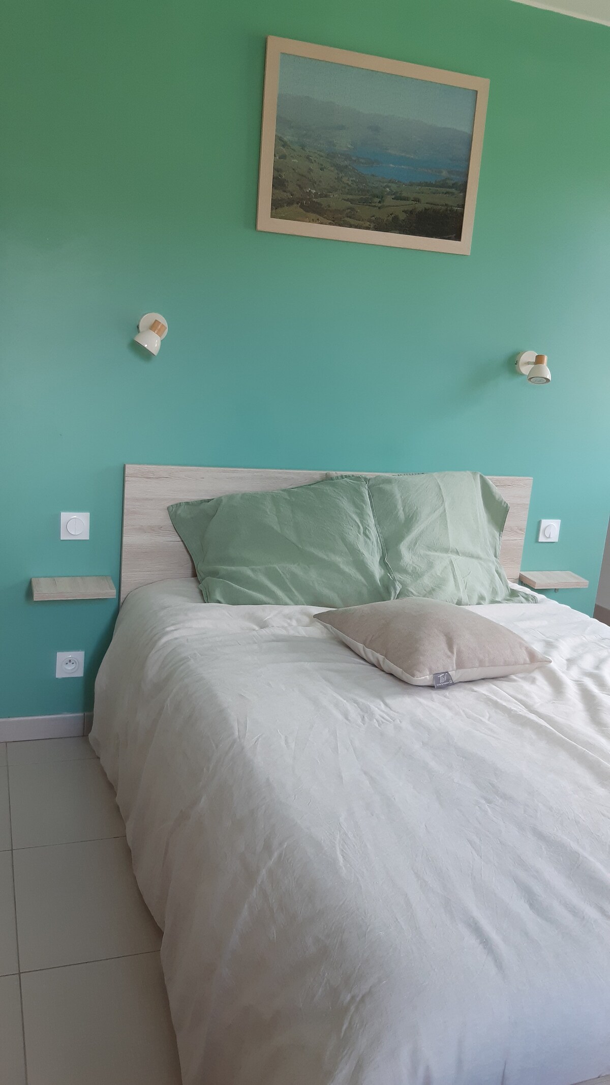 Chumba cha kulala - Kitanda cha watu wawili kilicho na matandiko bora