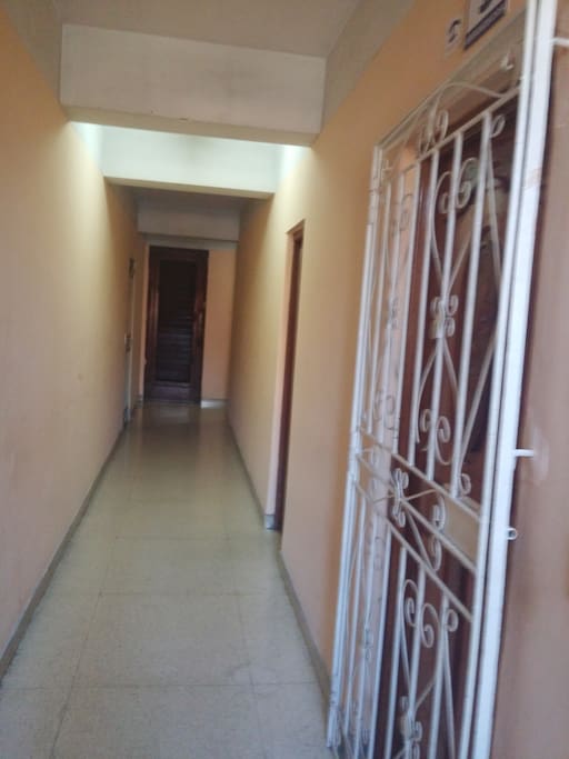 Pasillo interior 2do piso.
Apartamento 203