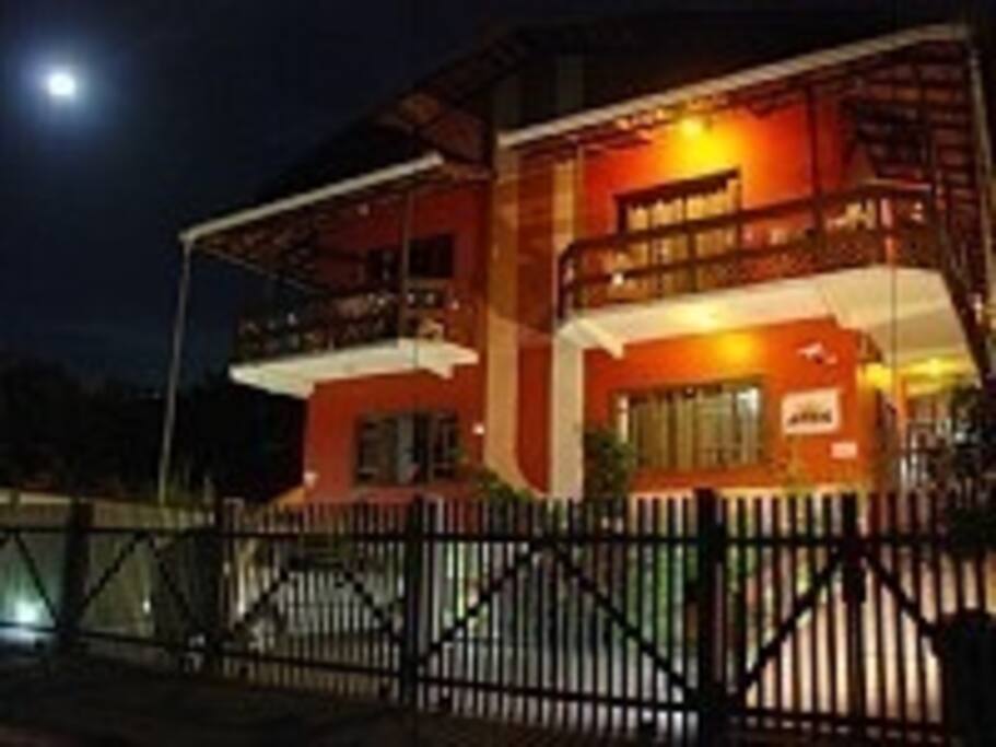 Fachada da pousada.