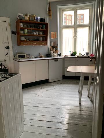 Sommer i København med panoramaudsigt over søerne gallery image 3