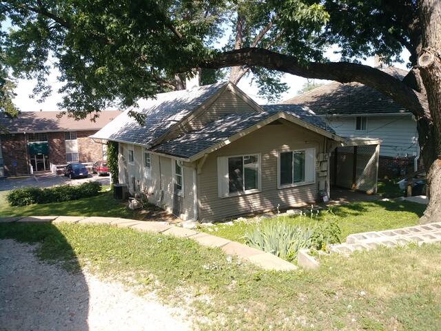 1-80 Access/Mystic Cottage