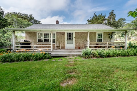Beautiful New England Beach Cottage