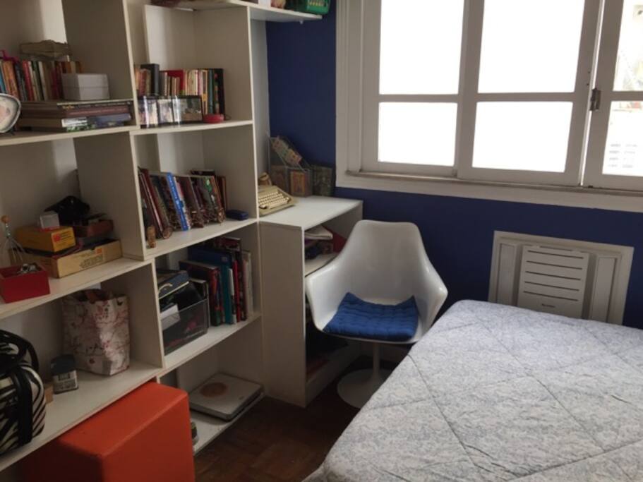 mesa de apoio para bagagem