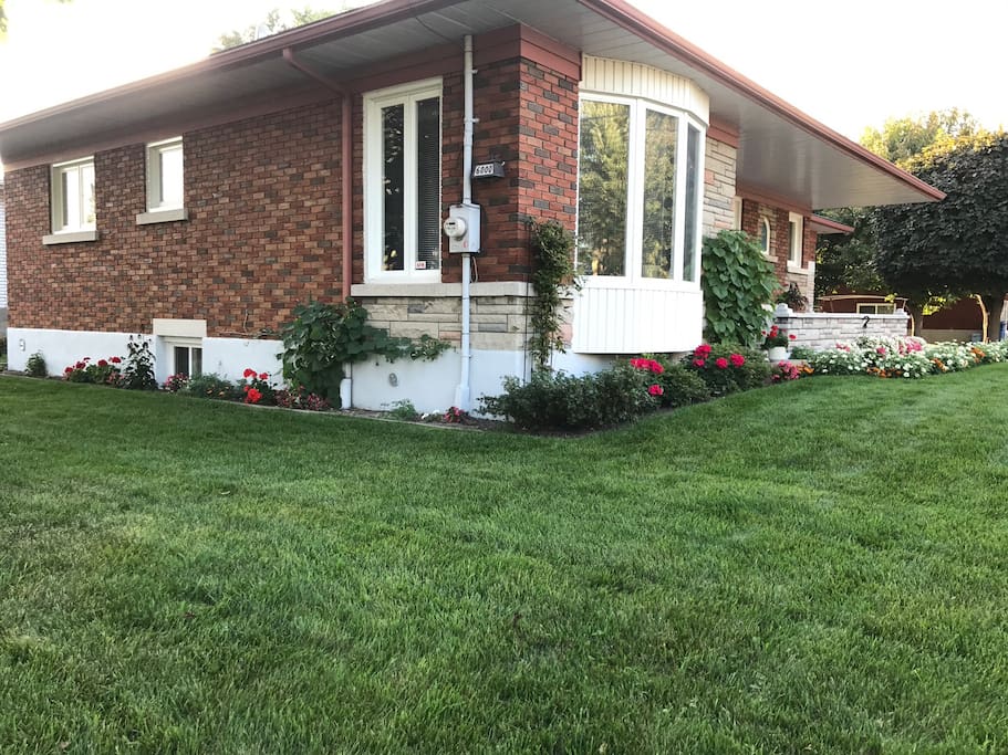 FRONTAGE