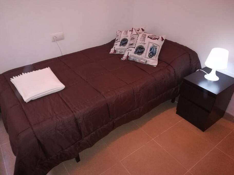 Single bedroom