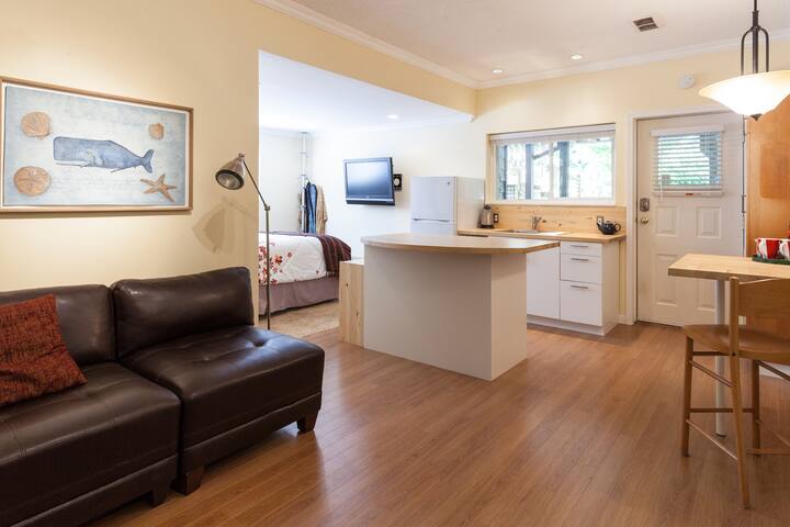 East Beach Garden Suite