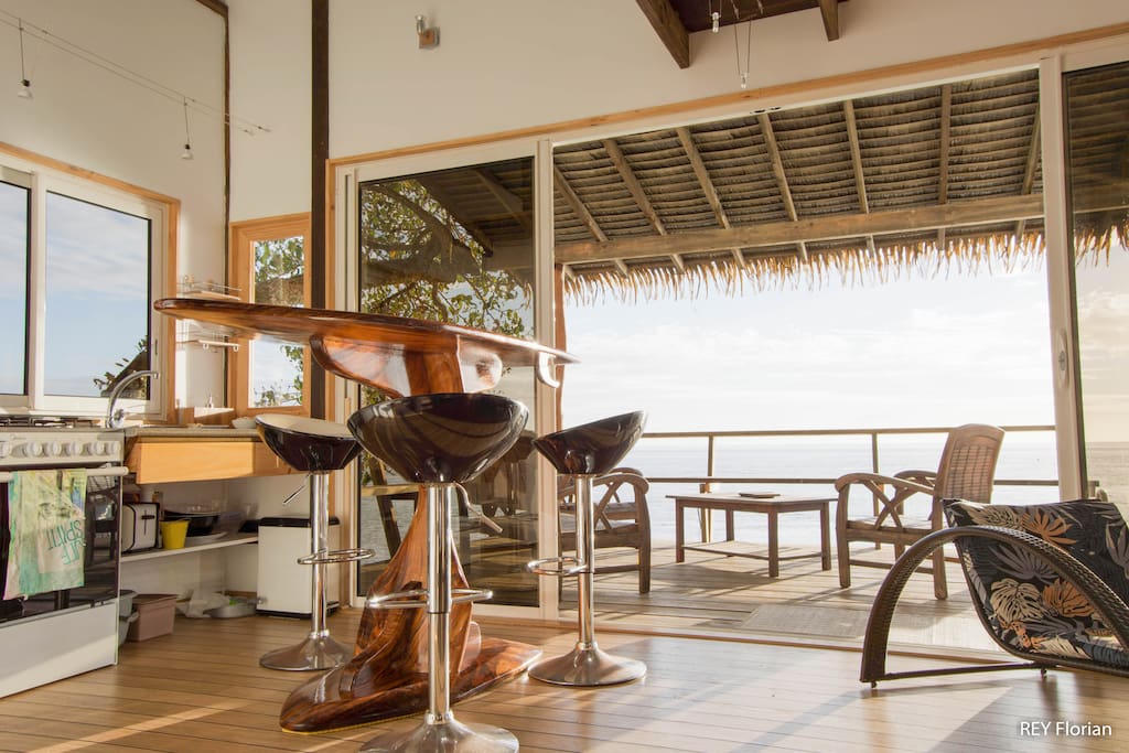 Romantic overwater tahitien bungalow Bungalows for Rent in VAIRAO