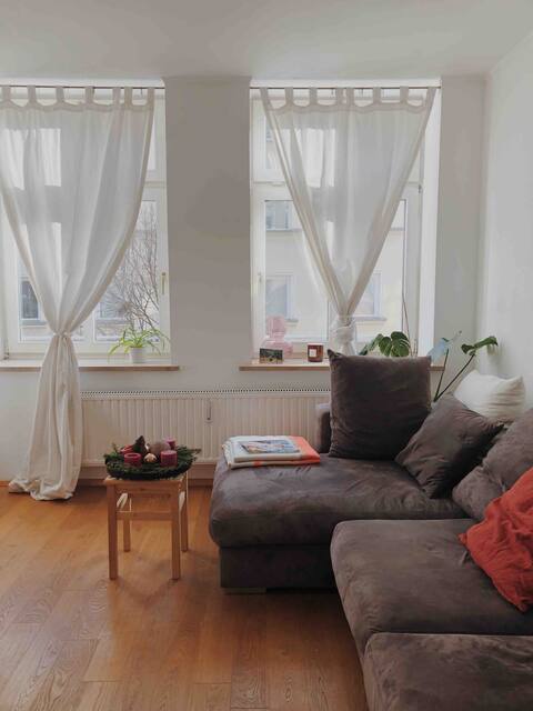 Top Airbnb: Cozy 3-room-apartment in Munich‘s French District in Haidhausen Süd