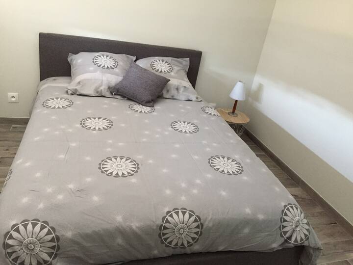 chumba cha kulala cha 1