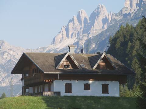Panoramic apartment in the Dolomites
