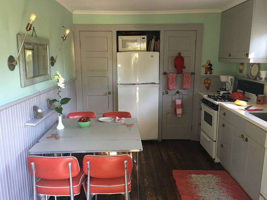 ENTRY FROM TERRACE TO KITCHEN