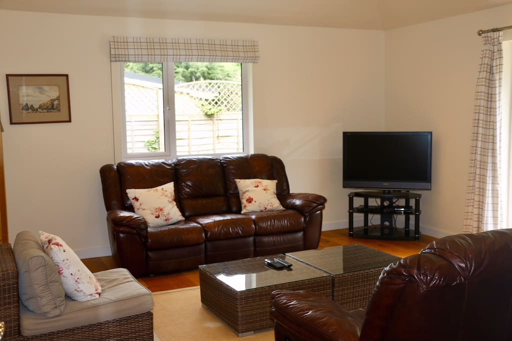 Perfect for unwinding and socialising in or just watching the TV...