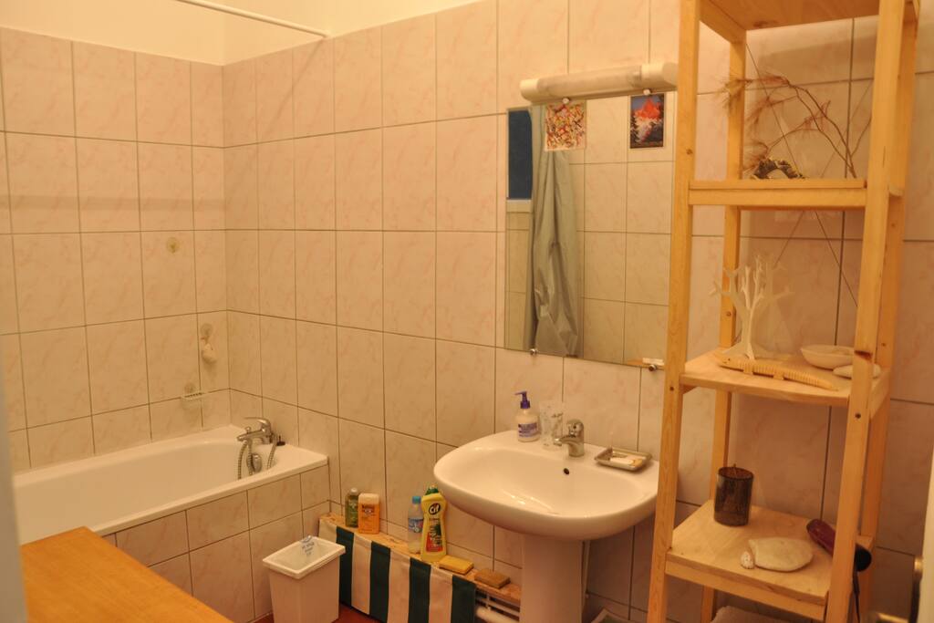salle de bain partagée