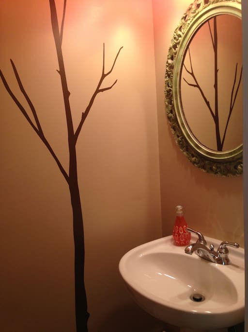 1st fl. powder room