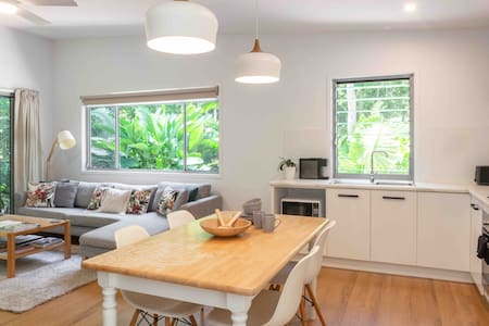 🌴🌴🌴 Noosa Hinterland Rainforest Villa 🌴🌴🌴