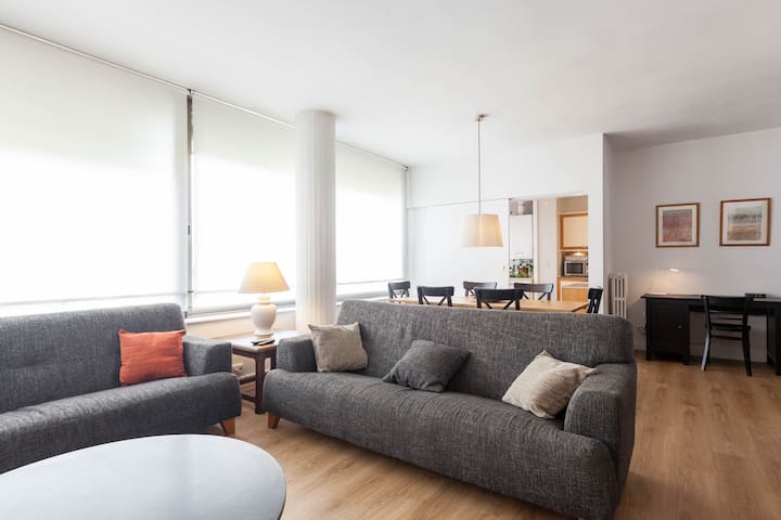 Gorgeous appartment by the beach HUTB 007415