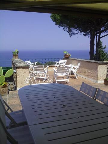 Entire home with 4 bedrooms in Monte Argentario - Villetta Maria-Terrazza sul Mare