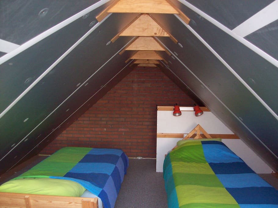 Tweepersoons slaapkamer van de 'suite'
