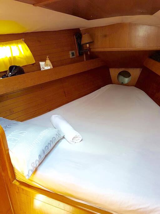 Head cabin