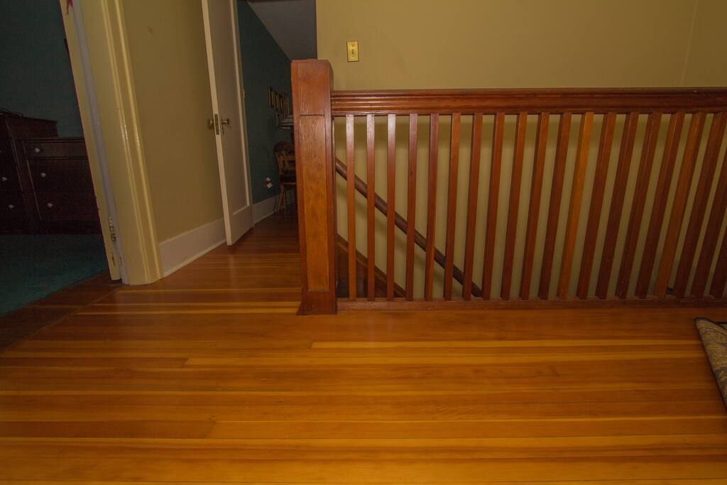 Hallway entrance to bedroom.
