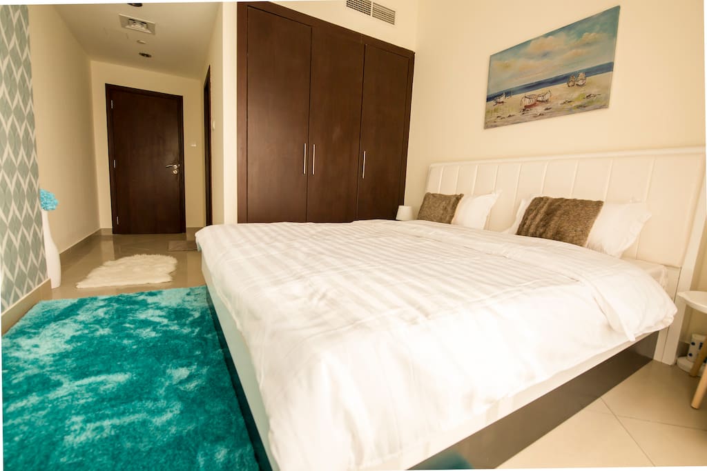 Relax in the comfortable second bed room. King bed (sleeps 2).