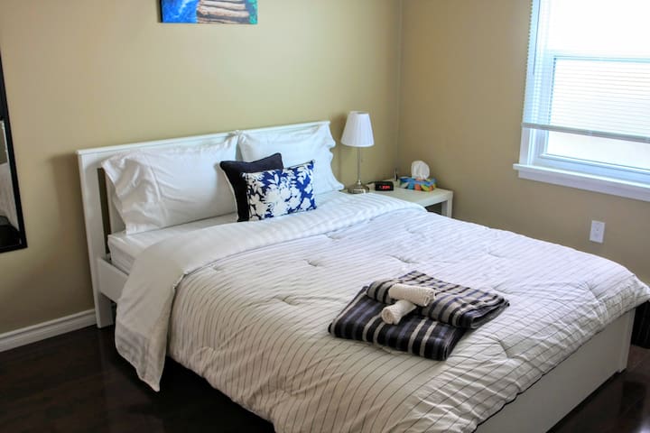 Relax in a Comfortable, Private Room near Falls!