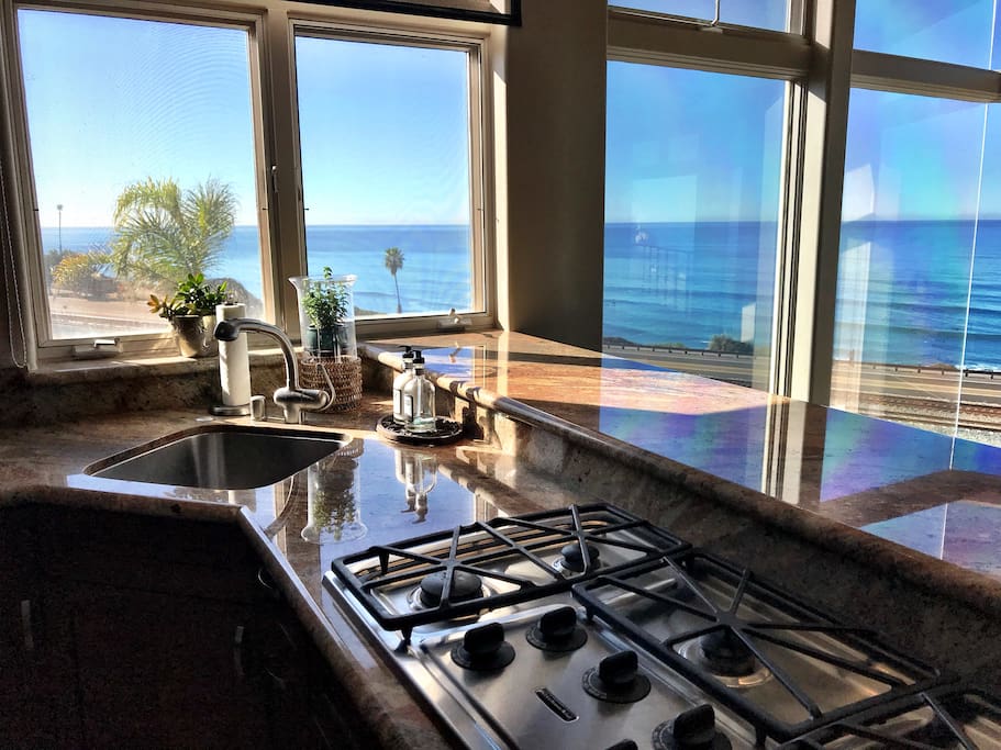 Corner sink and 5-Burner cooktop to make anytime in the kitchen feel like you are on top of the WORLD....(I meant WATER.)