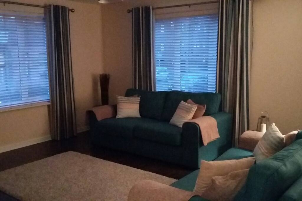 Living area suitable for up to 6 adults with TV and WIFI