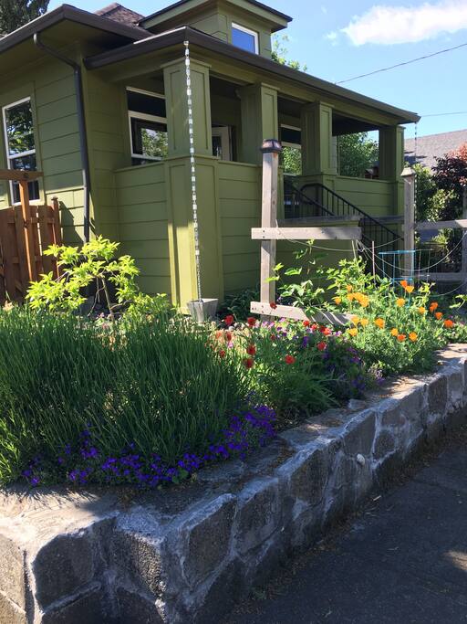 NW rains make for luscious gardens.