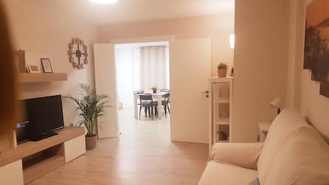 Top performing Airbnb: Gloria Apartment. 3 bedrooms/2 bathrooms/Parking in El Palo
