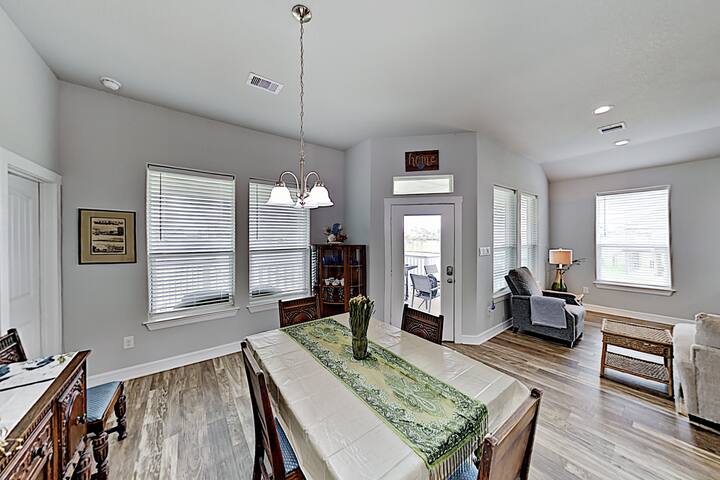 Chic New Island Escape Walk To Beach Houses For Rent In Galveston Texas United States Chic New Island Escape Walk To Beach Houses For Rent In Galveston Texas United States